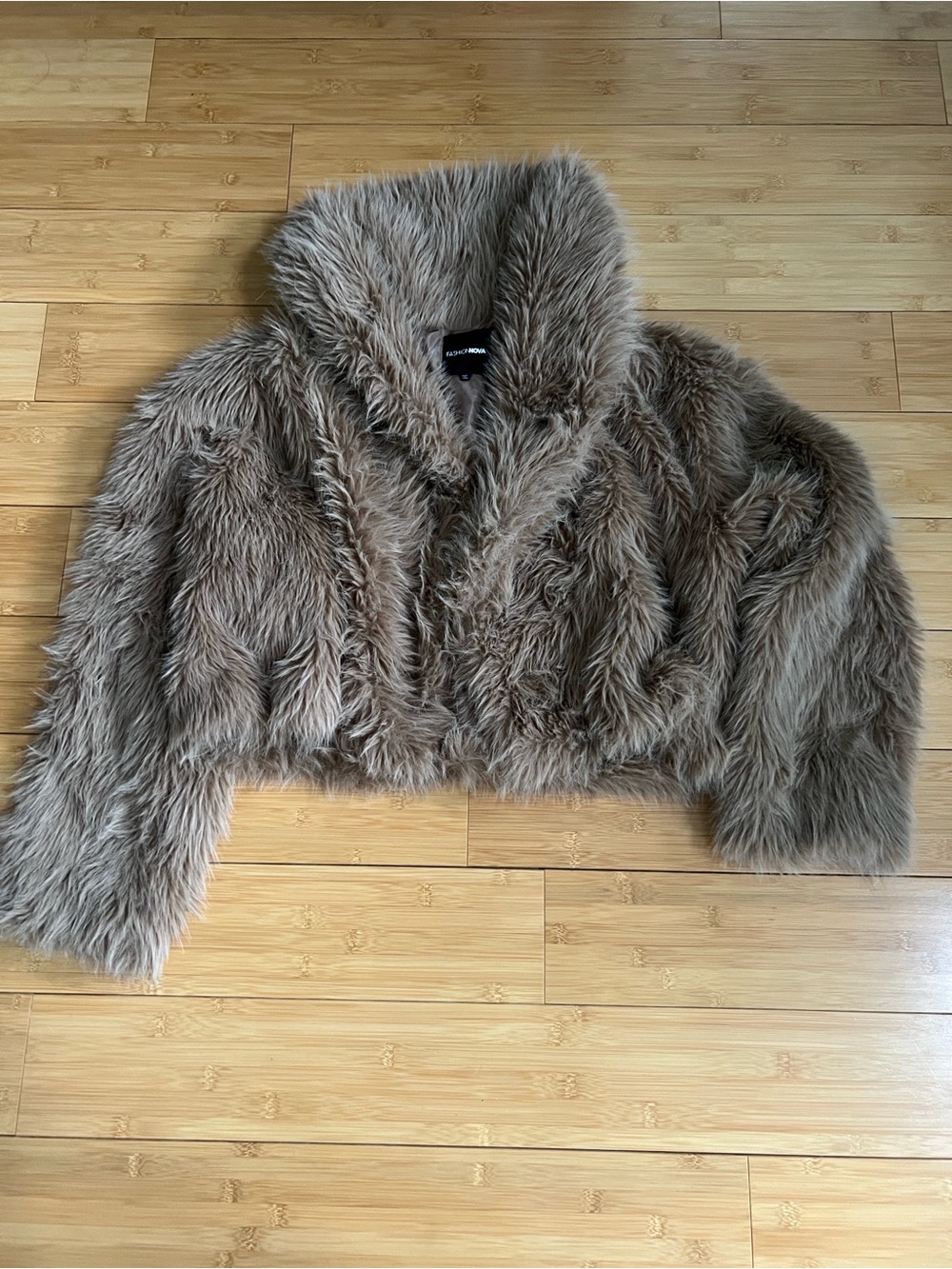 Fashion Nova Gigi  Faux Fur Cropped Coat Jacket Shaggy Wide Collar 1X Plus